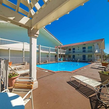Motel 6-Dallas, Tx - 파머스브랜치 외부 사진