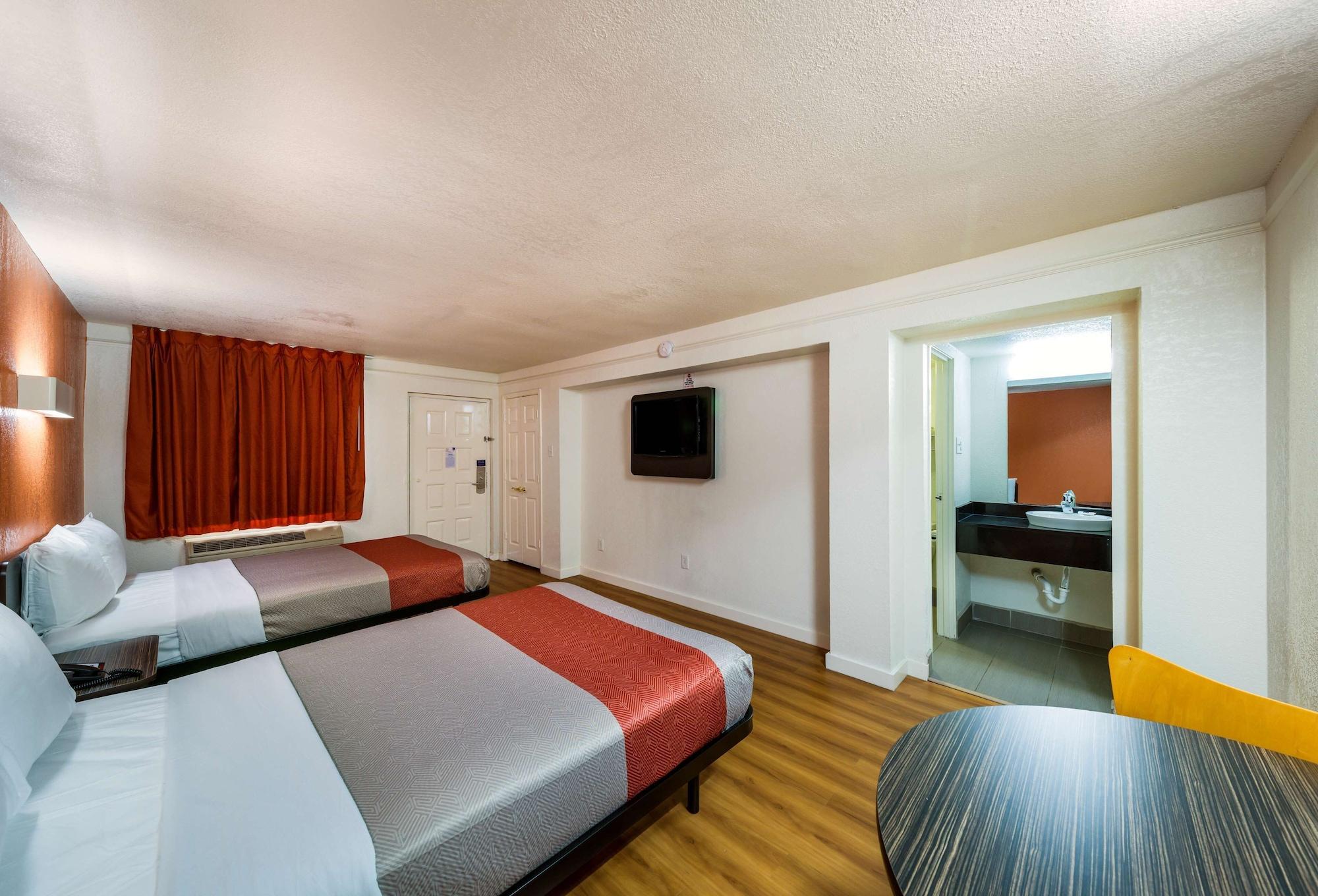 Motel 6-Dallas, Tx - 파머스브랜치 외부 사진