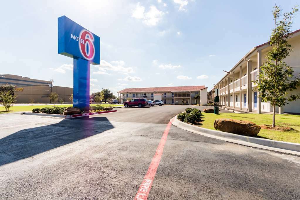 Motel 6-Dallas, Tx - 파머스브랜치 외부 사진