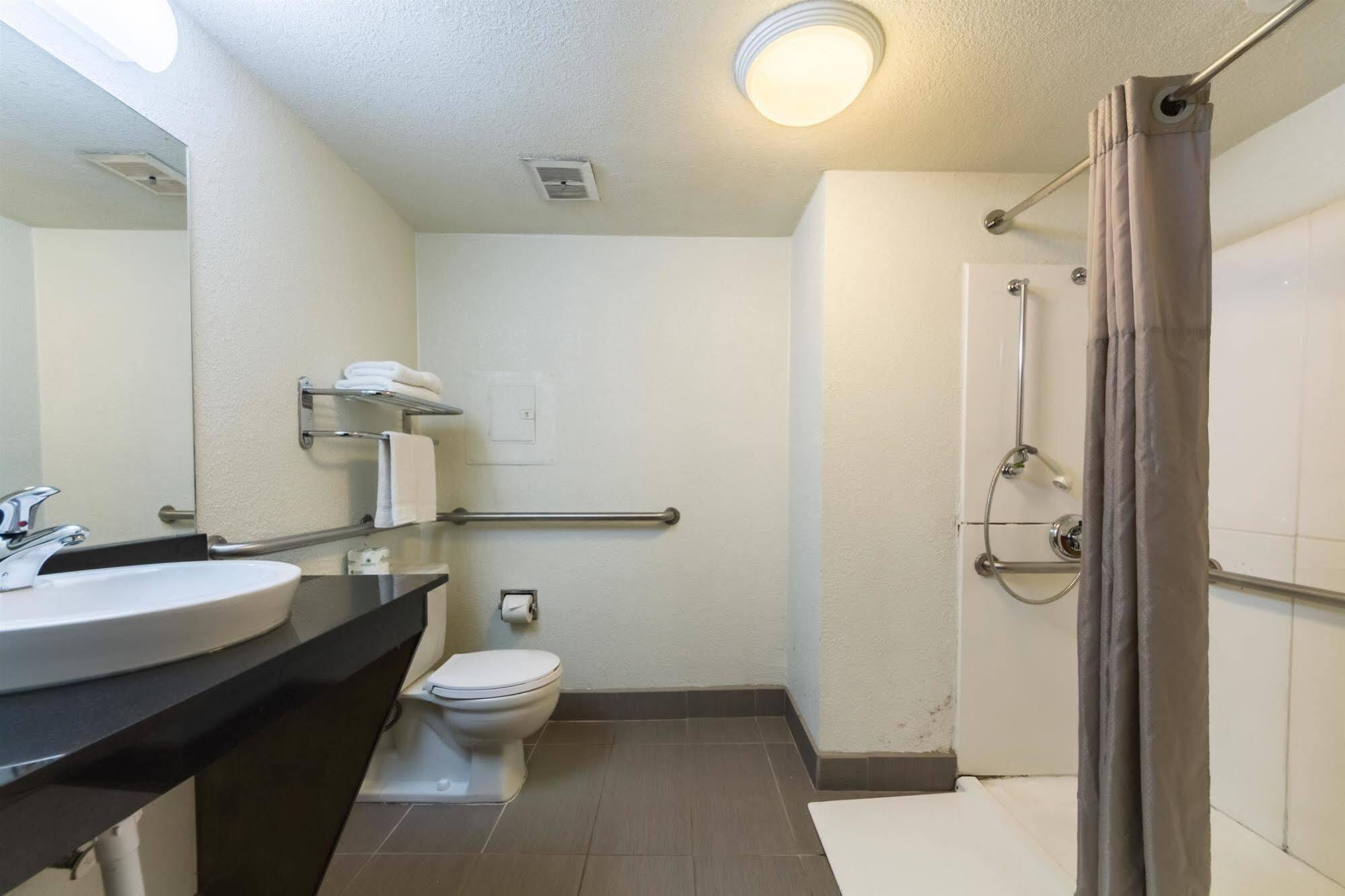 Motel 6-Dallas, Tx - 파머스브랜치 외부 사진